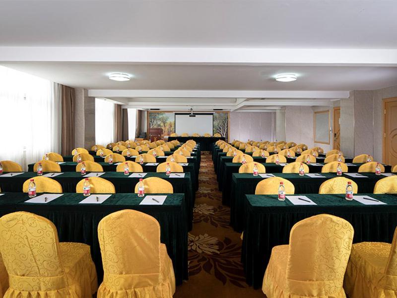 Vienna Hotel Hainan Oriental Avenue Dongfang Exterior photo